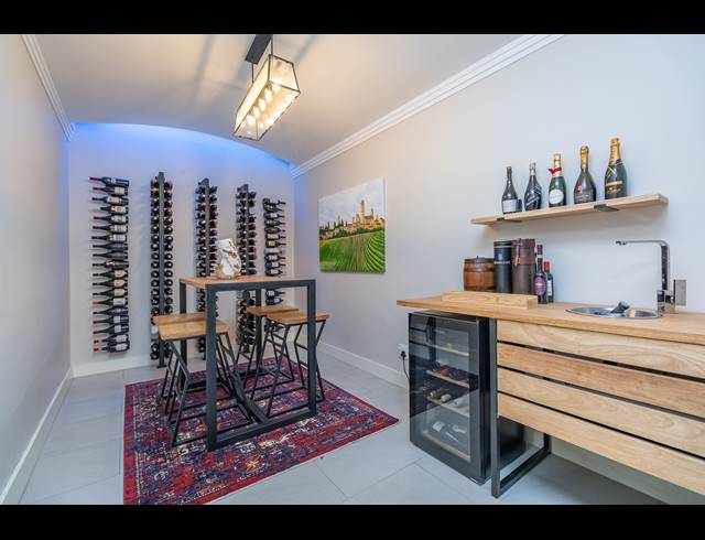 4 BEDROOM HOUSE FOR SALE IN BRYANSTON